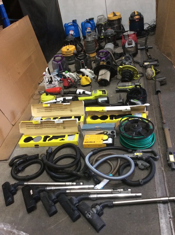 Ozito/Ryobi Mixed Brand and Model Vacuum Cleaners/Cleaning Equipment