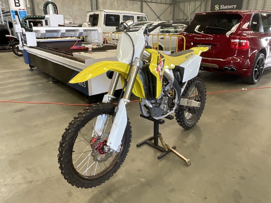 SUZUKI RM-Z  Petrol