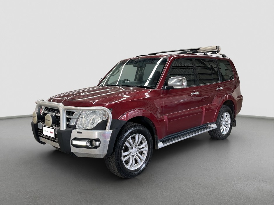 2017 Mitsubishi Pajero GLX Diesel