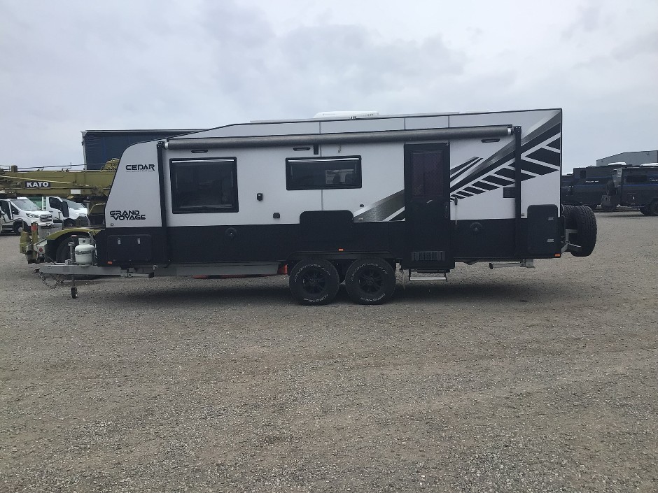 2018 Cedar Caravans Grand Voyage Caravan