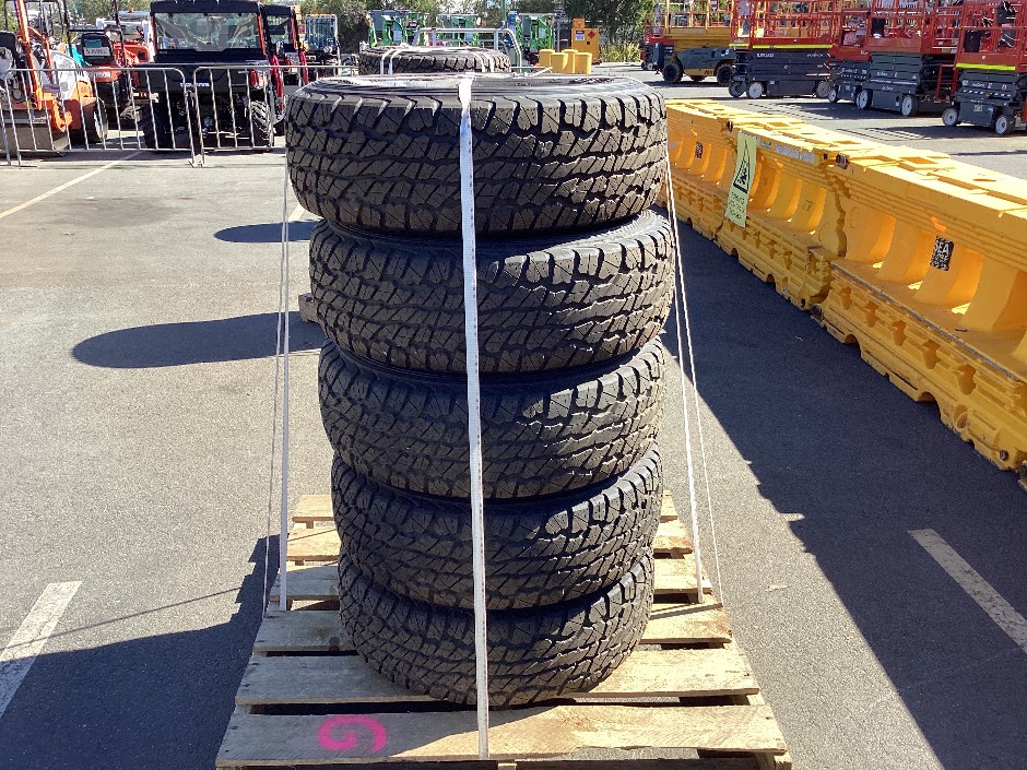 5 x Tyres Fitted With 5 Stud Rims x 1 Pallet