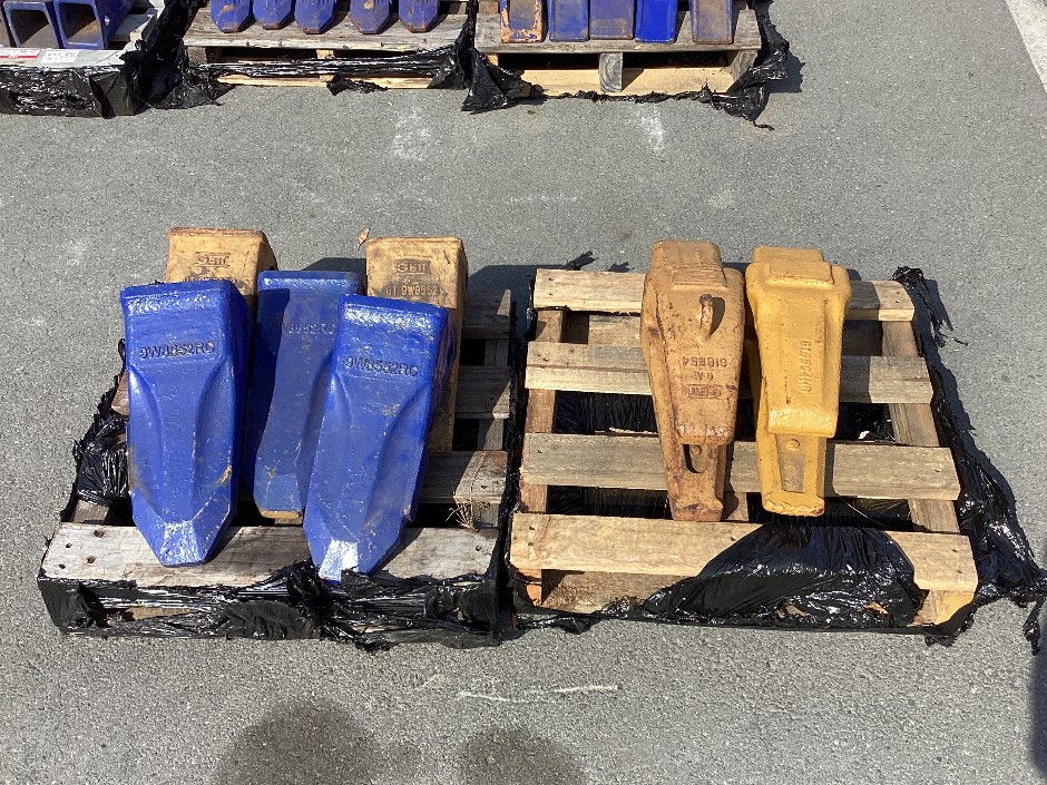 Earthmoving Machinery Attachment Parts x 2 Small Pallets