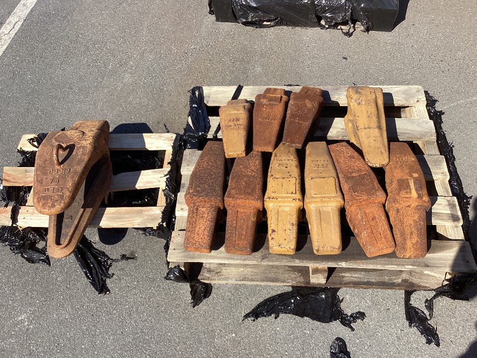 Earthmoving Machinery Attachment Parts x 2 Small Pallets