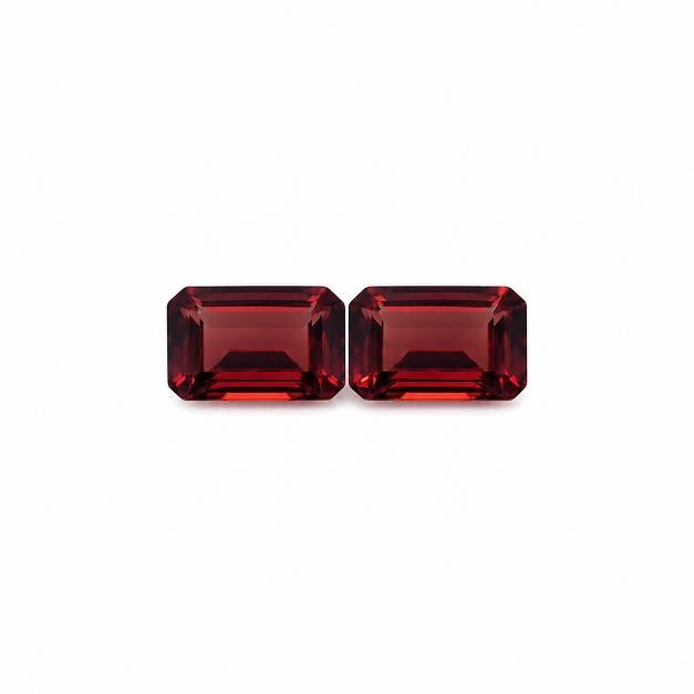 6 x 4 mm - 2 pcs Emerald Cut Garnet