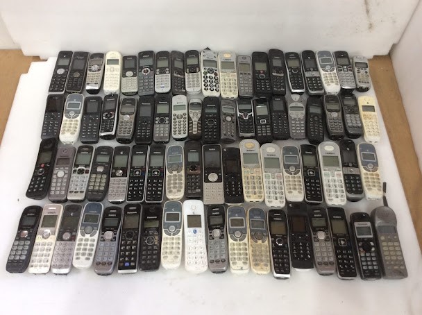 Uniden/Panasonic DECT Cordless Phone Handsets – Lot of 76