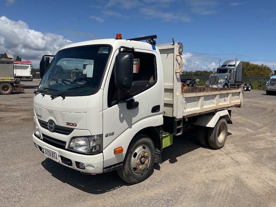 2017 Hino 300 300 C/Cab Std 4x2 Tipper Truck