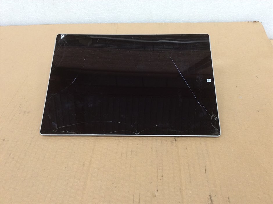 MICROSIFT SURFACE 1631 Laptop I3-4020Y 4GBRAM 64GB