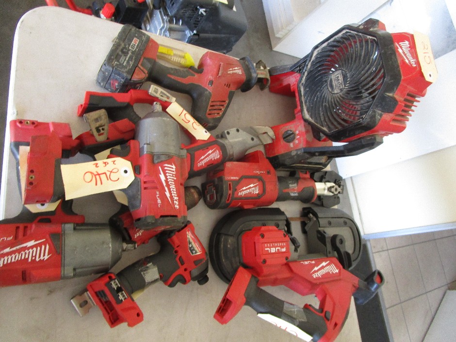 Assorted 18v Milwaukee Tools