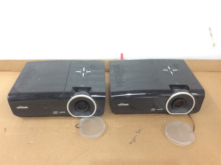 Vivitek D952HD DLP Projector
