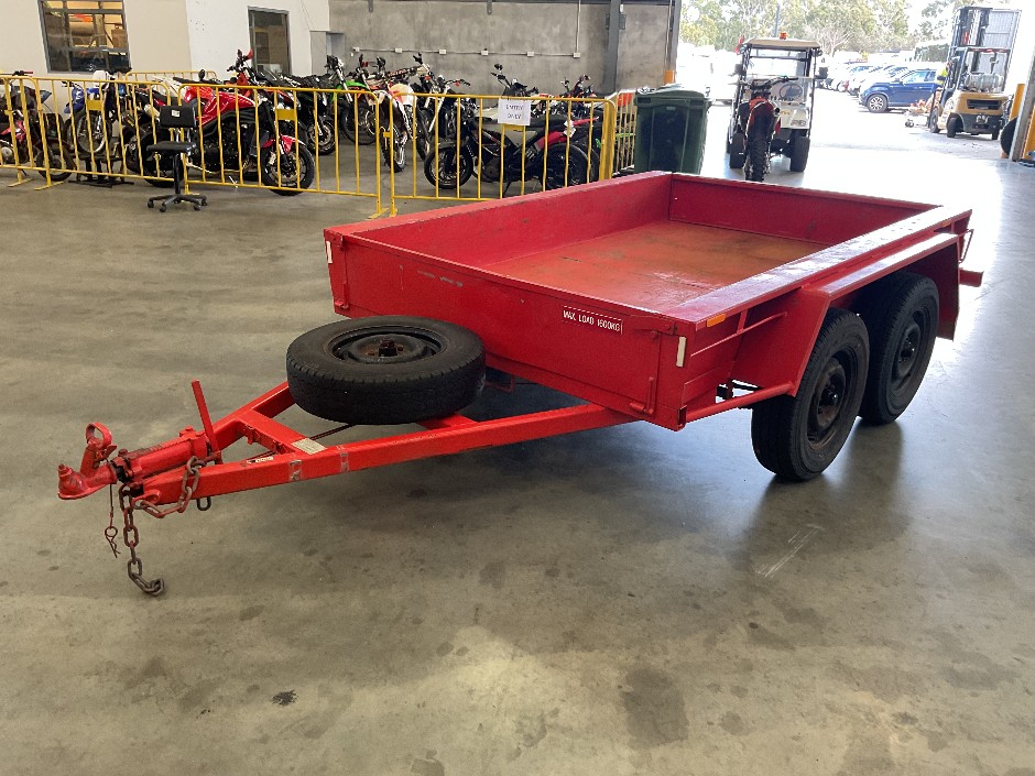 2012 U Tow Tandem Axle Trailer 2.4 x 1.5