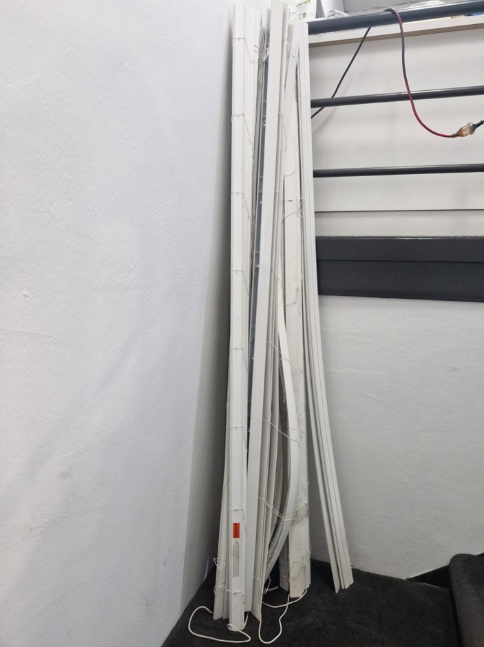 1x Blinds