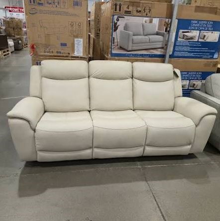 GILMAN CREEK Sanders Leather Power Sofa with Power Headrests. NB: Used, not