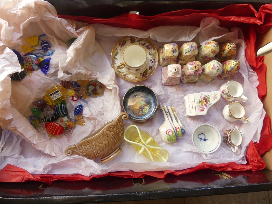 Antique & Vintage Ceramics And Collectables