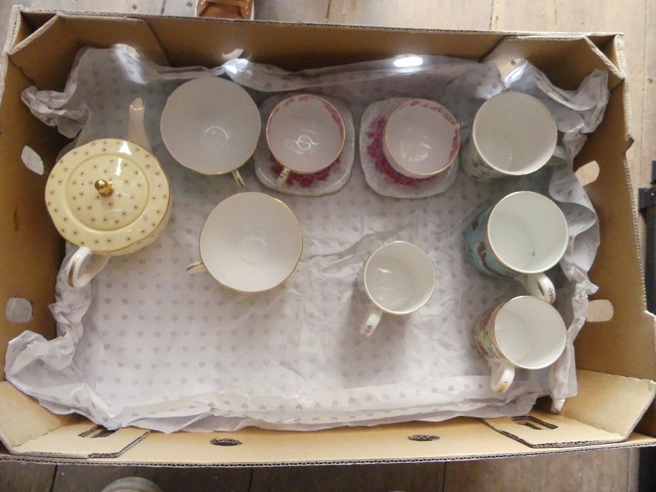 Antique & Vintage Ceramics And Collectables