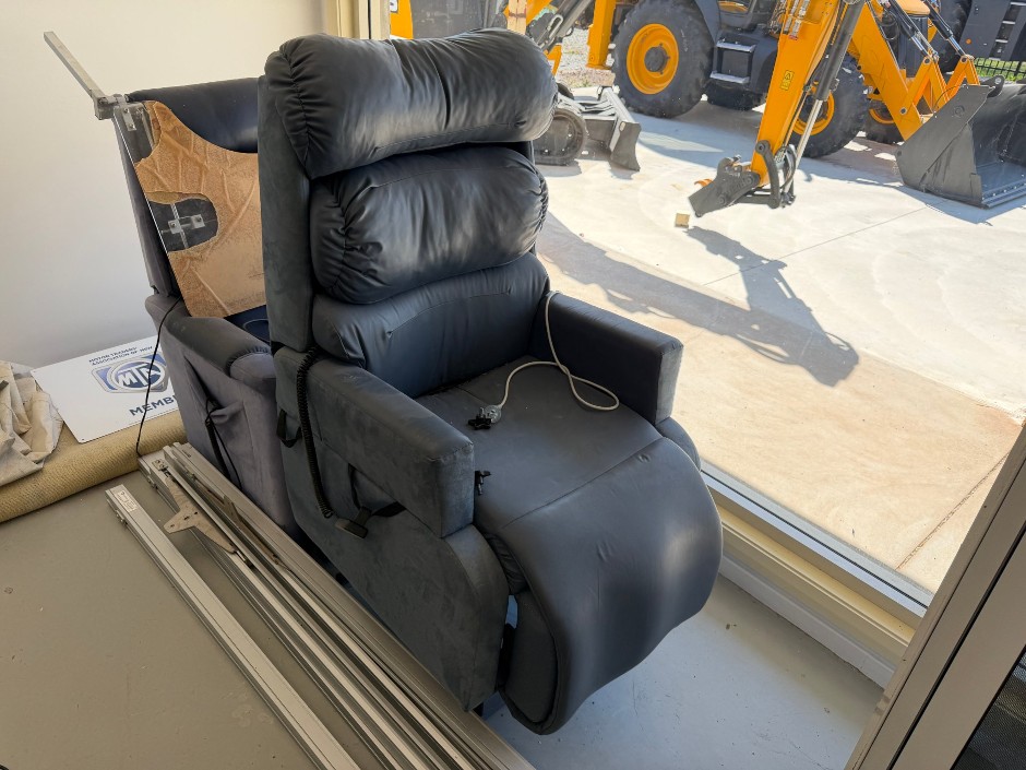 Electric Lift Recliner Chair