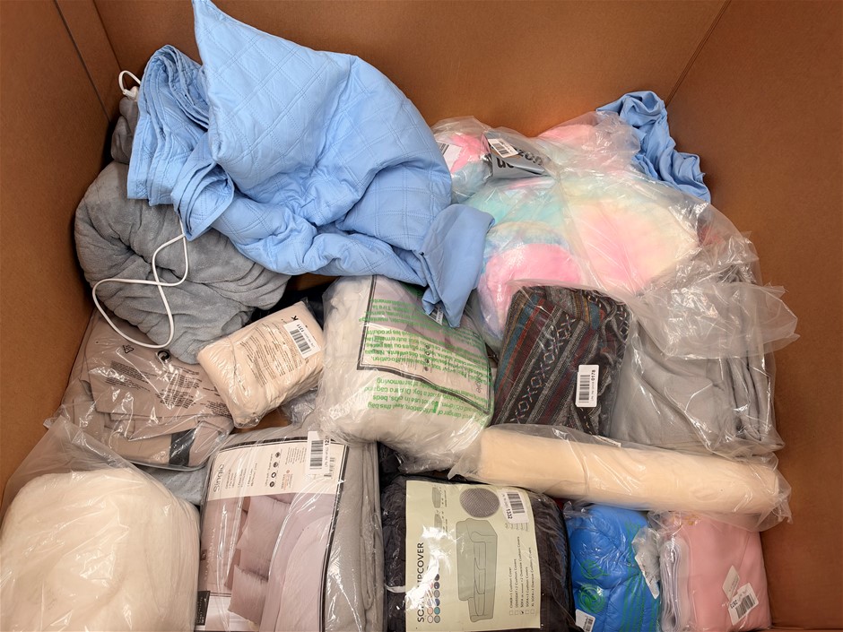 Assortd Box of Bedding, Linen, Sofa Covers and more. NB: Items may not be i