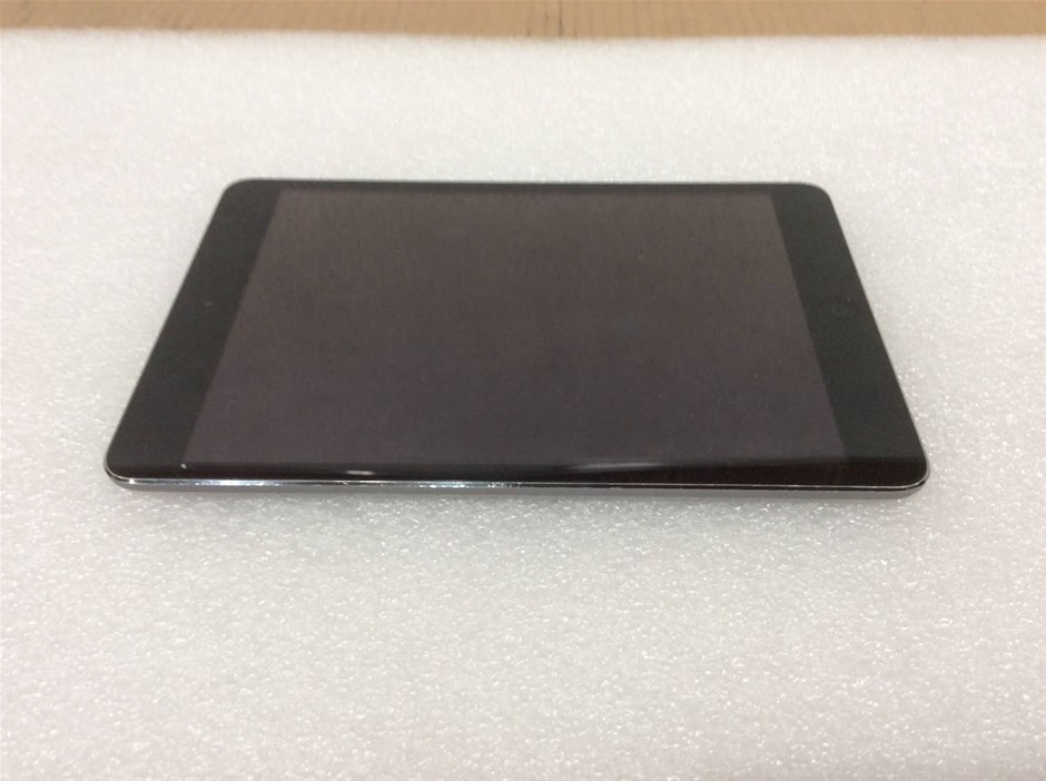 Apple iPad mini 2 (A1489) 16GB Tablet