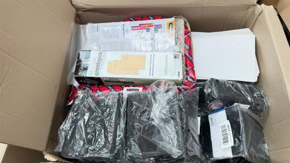 Assorted Box of Office Supplies. NB: Items may not be in original packaging