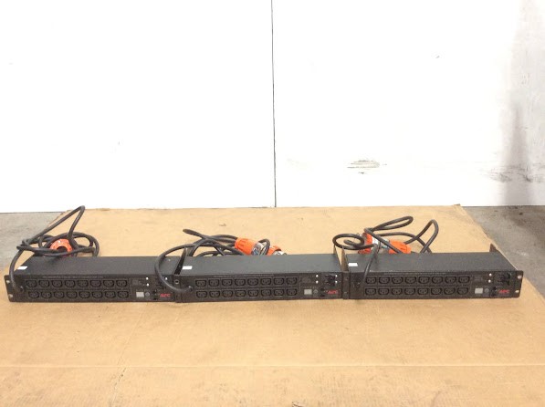 APC AP7922 Switched Rack PDU (Lot of 3)