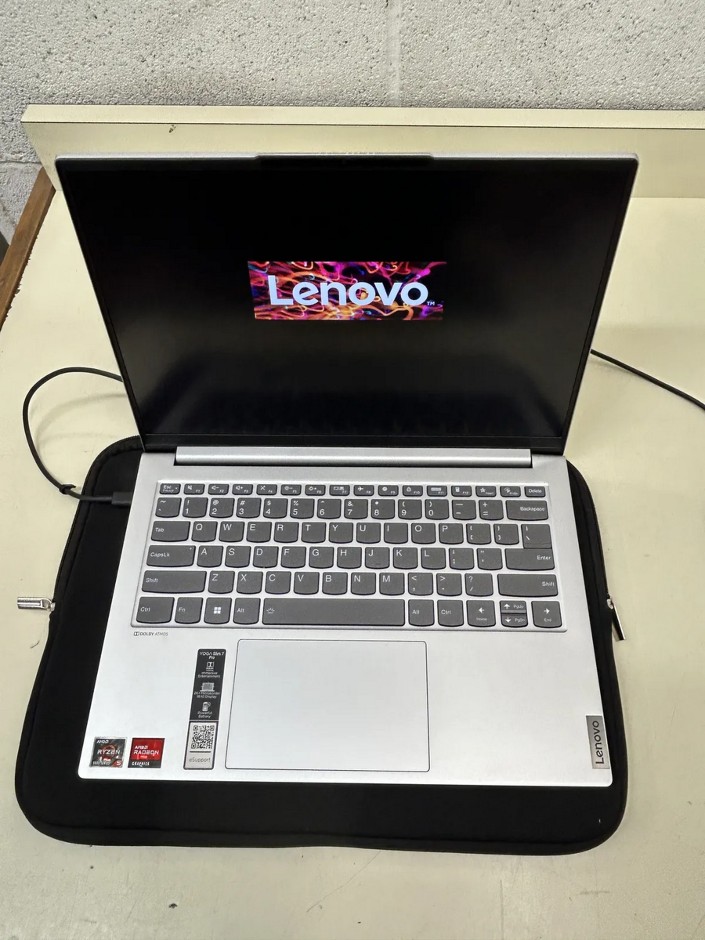 2022 LENOVO YOGA Slim 7 Pro 14ACH5 14" Laptop