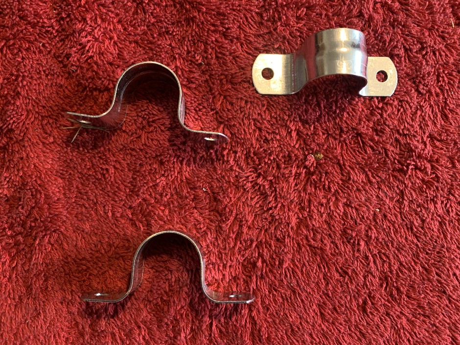 4 x Boxes of Saddle Conduit Fill, 25mm Zinc Plated