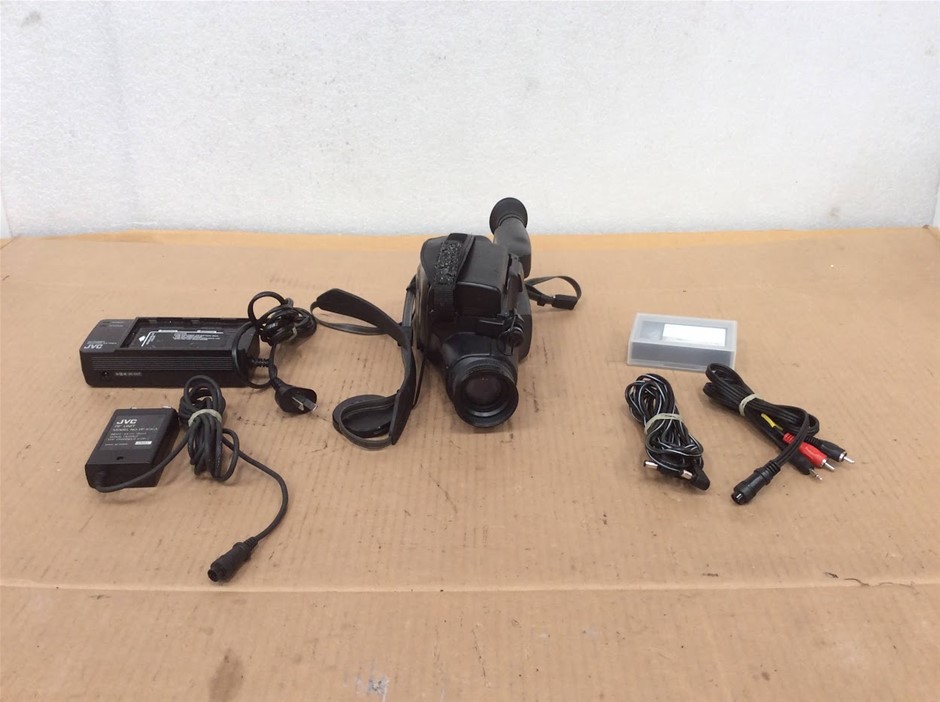 JVC GR-A1E VideoMovie VHS-C Camcorder With Charger & Accessories