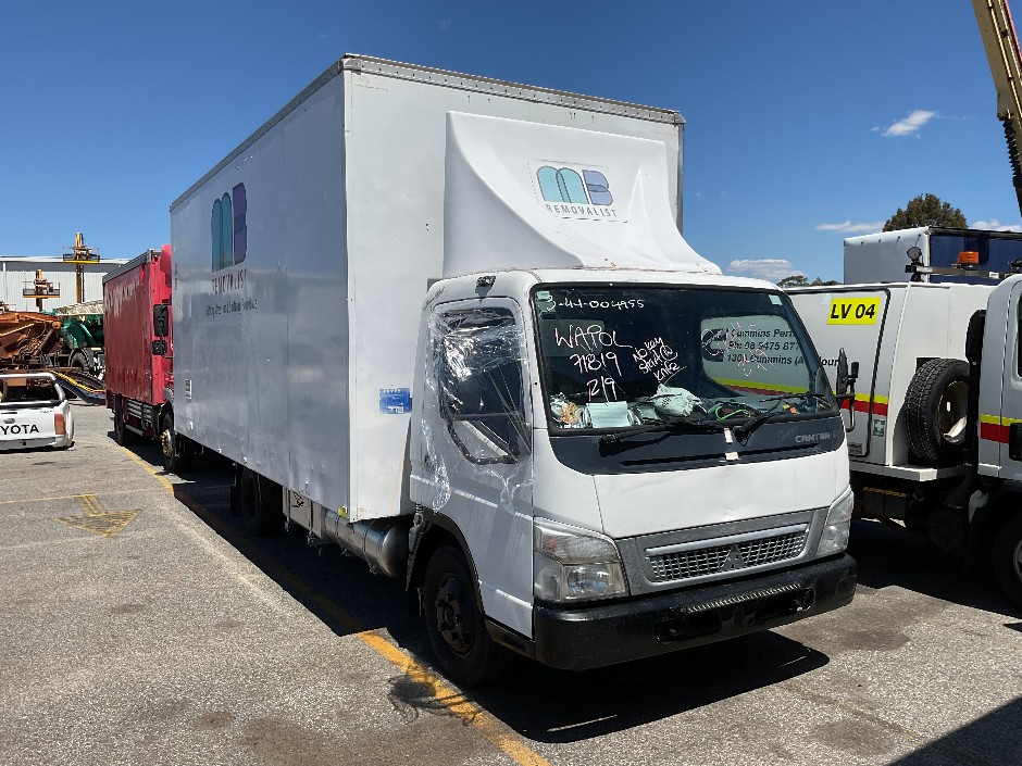 2006 Mitsubish Canter L7/800   4x2 Pantech