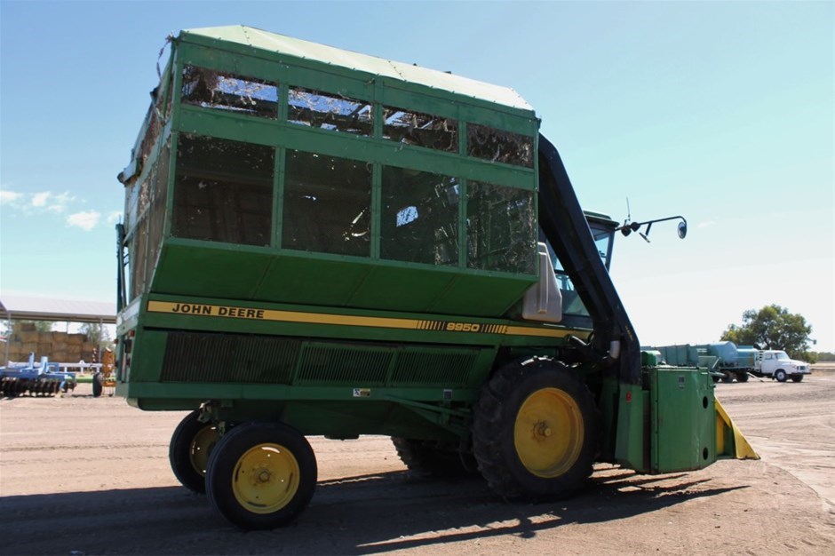 Cotton Picker, John Deere model 9950, D.O.M 1984, 4 row, PIN