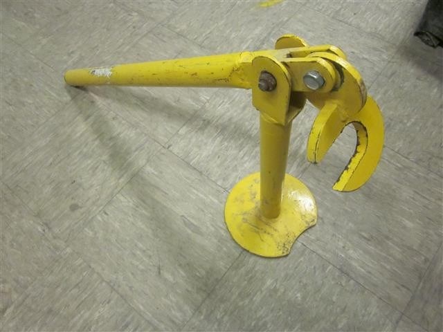 Picket Puller Industrial Brand Used To Remove Metal Star Pickets Auction 0063 Grays Australia