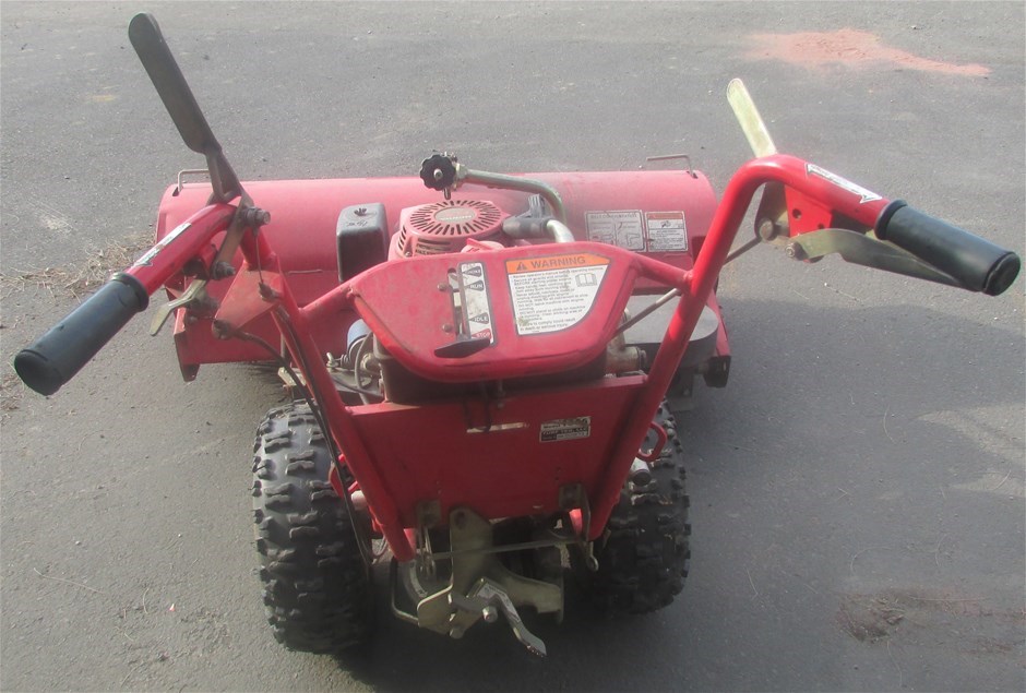 Turf Teq Super Pivot Model 1305 Power Broom Auction (00045013571