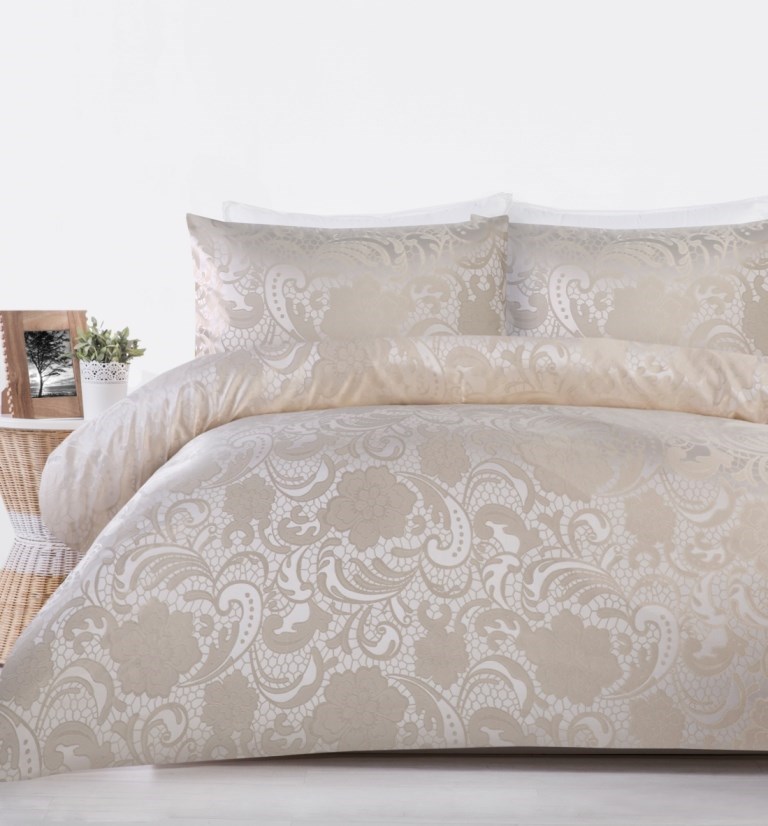 Cream Doily Jacquard Quilt Cover Set - Q
