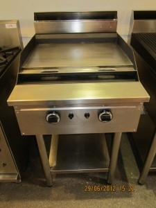 Supertron 600mm Hot Plate With Stand Wit