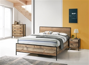 Queen Size Bed Farme in Oak with Particl