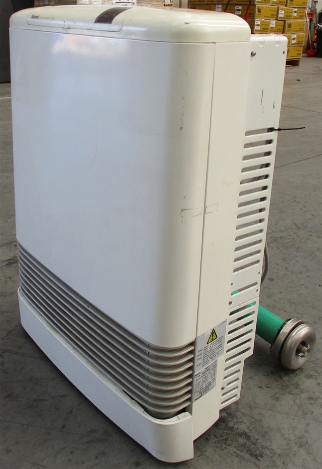 rinnai-energy-saver-557ftr-gas-wall-mount-heater-auction-0050-3016916