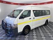 Unreserved 2006 Hiace Commuter 12 Seater Bus