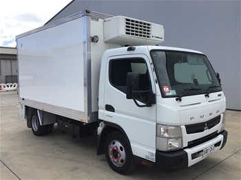 2016 Mitsubishi Canter Fuso 4 x 2 Refrigerated Body Truck
