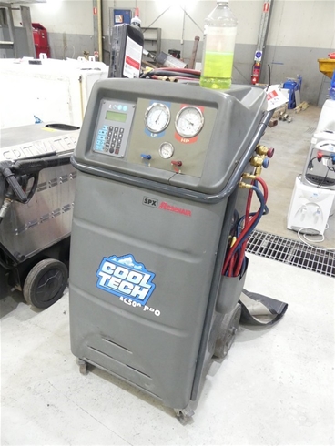Booth Play with Sagging Robinair Cool Tech AC500 Pro Car Refrigerant Refill Unit Auction  (0054-5045844) | Grays Australia