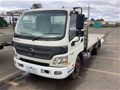 Unreserved 2014 Foton Tray & 1999 Isuzu Mobile Food Truck