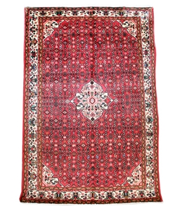 Finely Woven Medallion Cntr red and Crea