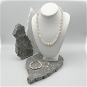 Luxurious Pearl Jewellery Range