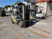 No Reserve - Counterbalance and Reach Forklifts 